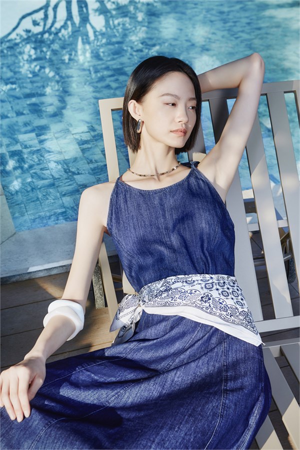 百图女装品牌2026夏季形象片