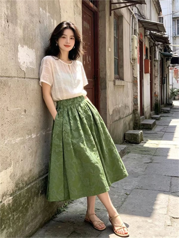 天美丽TIAMILLE｜以衣为诗，写尽夏日的松弛与优雅