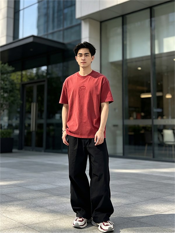 DD 男装|夏季型男穿搭,用三套造型解锁不费力的清爽帅气