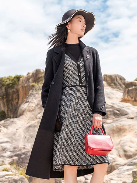 纤QIAN女装品牌2024秋冬