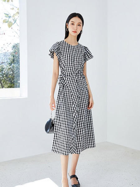 罗曼可女装品牌2025春夏
