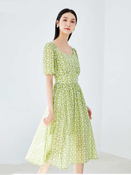 罗曼可女装品牌2025春夏