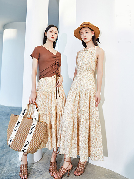 罗曼可女装品牌2025春夏