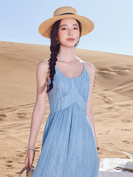 罗曼可女装品牌2025春夏