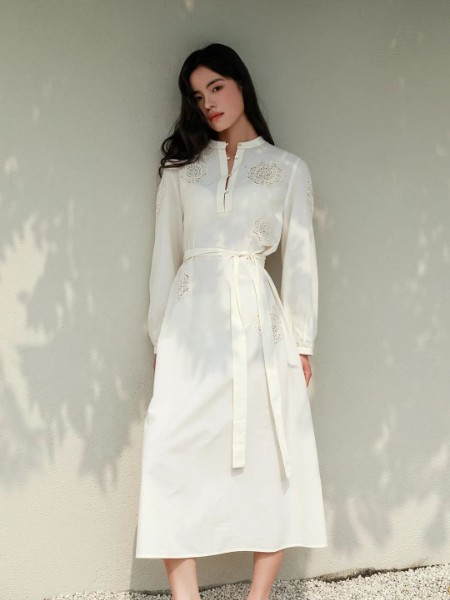 意澳女装品牌2025春季新品