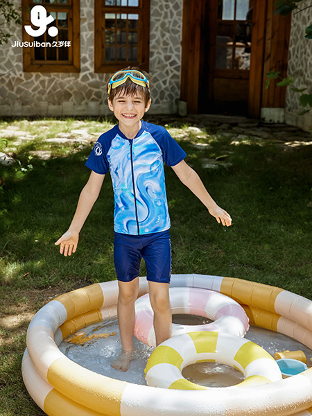 久岁伴童装品牌2025春夏泳衣系列