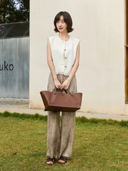 艾凸苏希女装品牌2025春夏新品