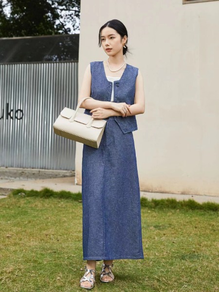 艾凸苏希女装品牌2025春夏新品