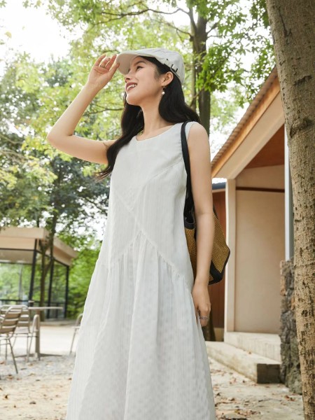 艾凸苏希女装品牌2025春夏新品