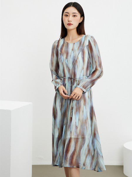 婕依妮女装品牌2025春夏新品
