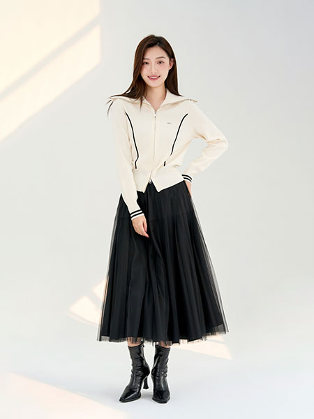 依维妮女装品牌2025春夏