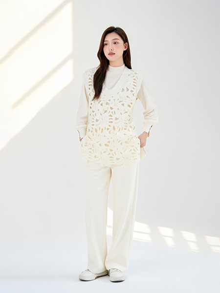 依维妮女装品牌2025春夏