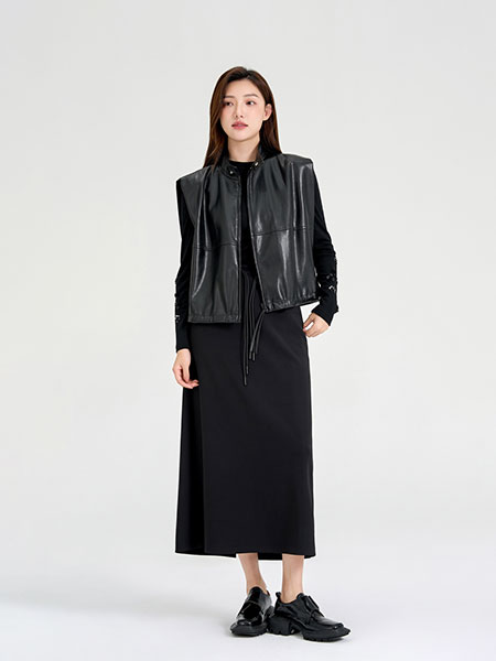 依维妮女装品牌2025春夏