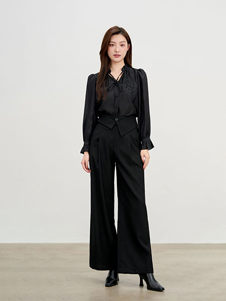 依维妮女装品牌2025春夏