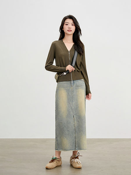 依维妮女装品牌2025春夏