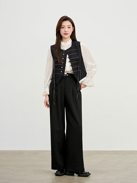 依维妮女装品牌2025春夏