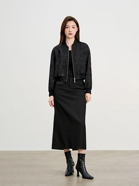 依维妮女装品牌2025春夏