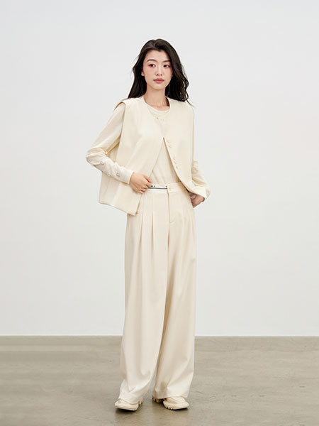 依维妮女装品牌2025春夏