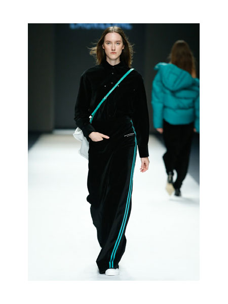 LAURELINE洛瑞琳女装品牌2025春季