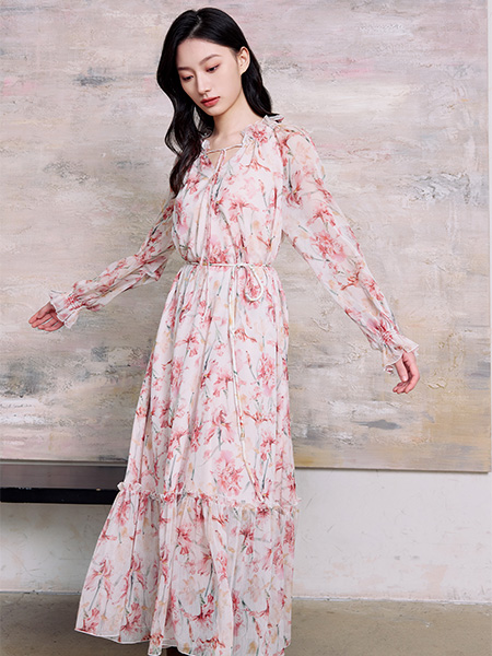 桑索女装品牌2025春夏连衣裙