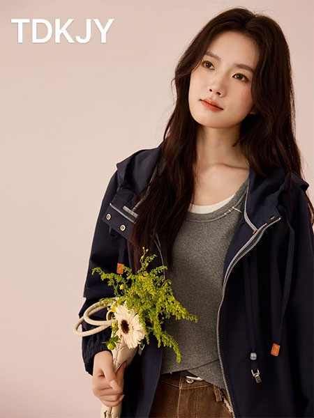 汀丁可女装品牌2025春夏
