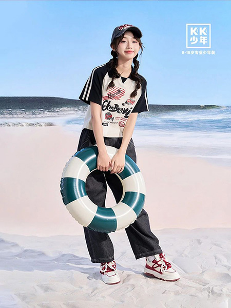 KK少年童装品牌2025春夏少年装翻领小V领