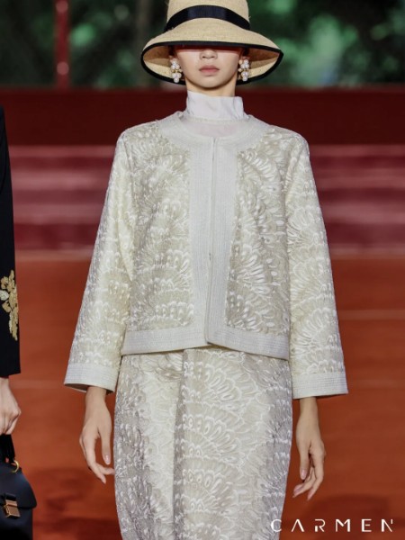 卡蔓(CARMEN)女装品牌2025秋冬装新品