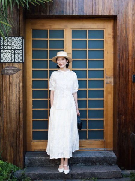 卡蔓(CARMEN)女装品牌2025夏季新装