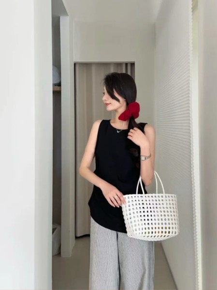 梵叙品牌女装集合(FANXU)时尚显瘦俏皮2025春夏新款