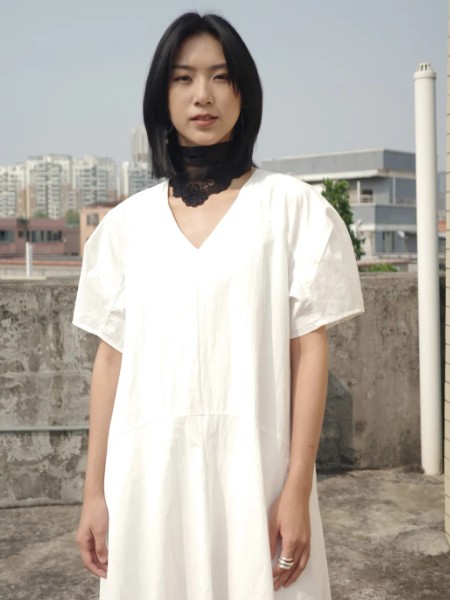 奕色(LESERBIE)女装时尚舒适休闲慵懒风连衣裙2025新款