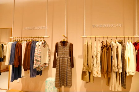 茵曼(inman)女装品牌最新企业形象展示