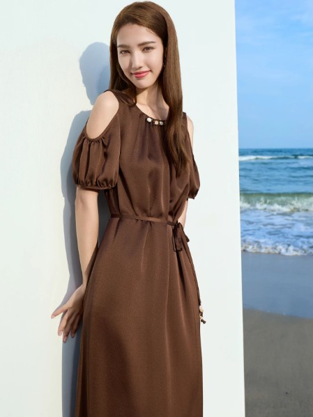 优美世界(umisky)女装波西米亚度假风时尚宽松连衣裙2025夏季新款