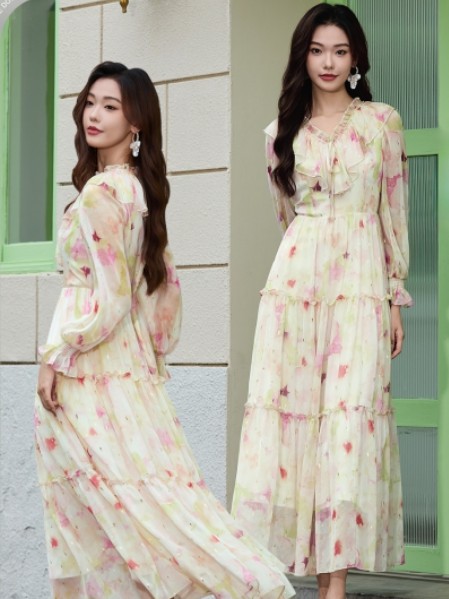 珈姿·莱尔(JZLE)女装气质甜美优雅时尚连衣裙2025秋季新款
