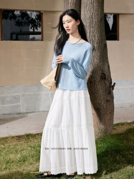 艾凸苏希(Aitoo.Suxi)女装高级气质优雅知性女装秋款2025新品