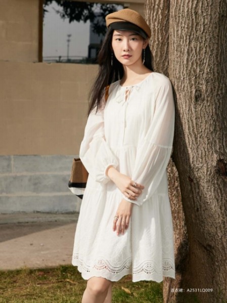艾凸苏希(Aitoo.Suxi)女装高级气质优雅知性女装秋款2025新品