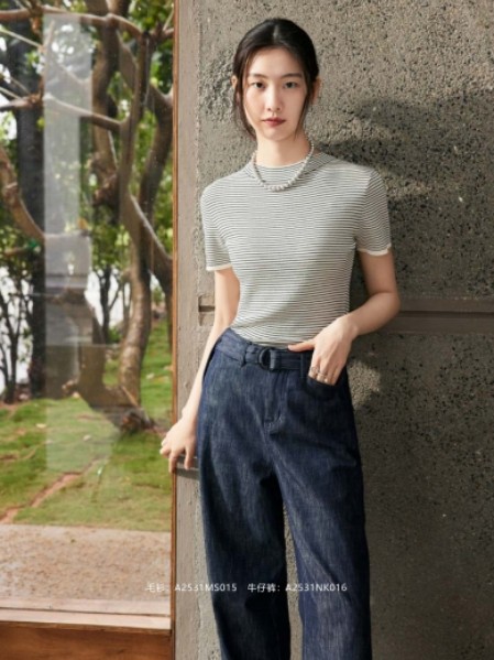 艾凸苏希(Aitoo.Suxi)女装高级气质优雅知性女装秋款2025新品