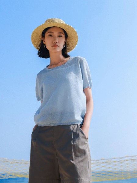 堓上(ISHONTTE)女装温柔清新简约时尚女装2025夏季新款