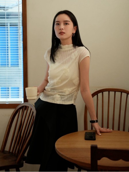 VIEAING薇迎女装复古轻奢针织显瘦女装2025秋季新款