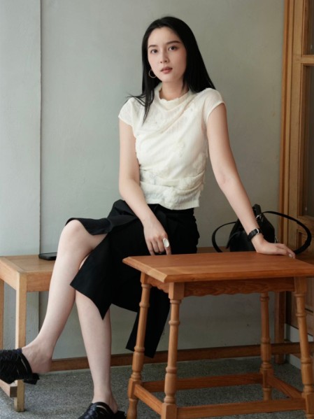 VIEAING薇迎女装复古轻奢针织显瘦女装2025秋季新款