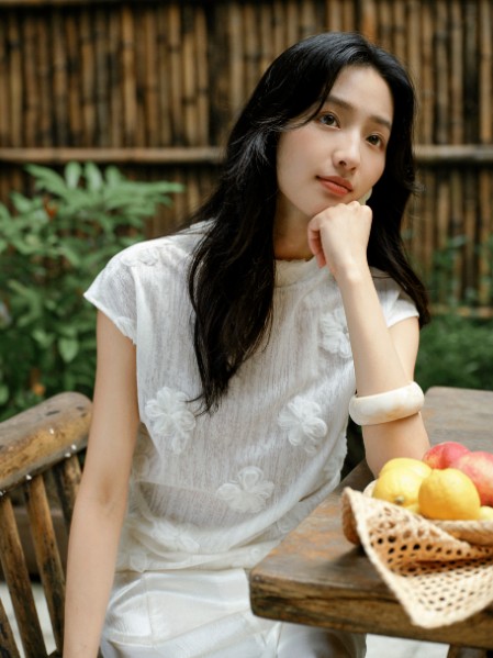 VIEAING薇迎女装复古轻奢针织显瘦女装2025秋季新款