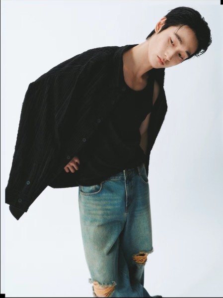 UR（URBAN REVIVO）男装品牌最新产品展示