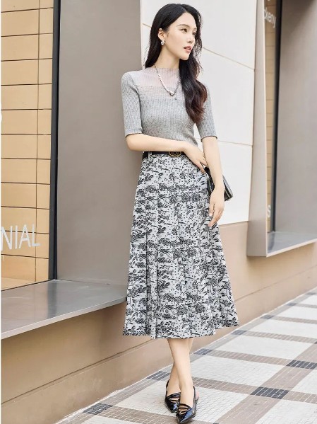 丝雨桐(SIYUTN)女装2025秋季新款