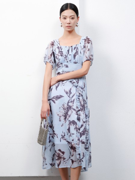 欧莎莉格(O.S.L.G)女装露无袖碎花飘逸度假风连衣裙2025夏季新款