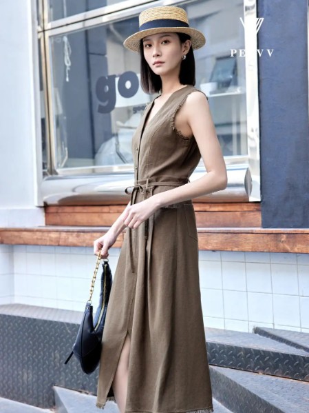 PETvv女装无袖气质显瘦连衣裙2025夏季新款