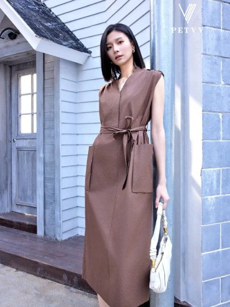 PETvv女装无袖气质显瘦连衣裙2025夏季新款