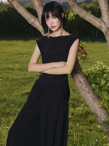 森林鸟女装森系简约自在女装2025夏季新款