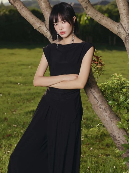 森林鸟女装森系简约自在女装2025夏季新款