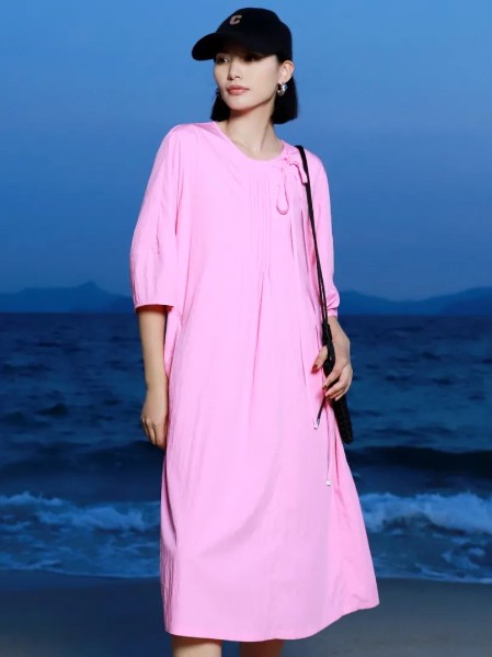 墨曲(MOQU)女装文艺简约舒适女装2025夏季新款
