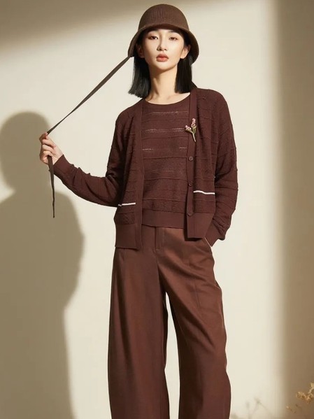 墨曲(MOQU)女装醋酸安可拉红2025秋季新款