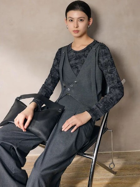 郁香菲(yuxiangfei)优雅气质高级女装2025秋季新款